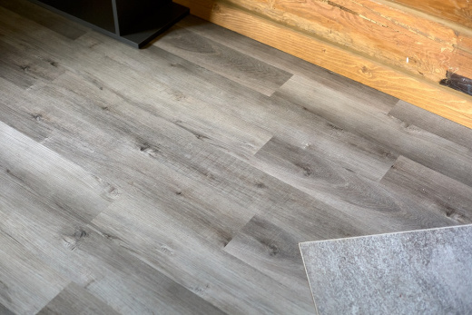SPC-ламинат Home Expert Natural Дуб Горный ручей (замковая) / laminatomsk.ru